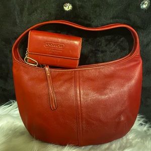 VINTAGE COACH ERGO 9219 RED LEATHER PURSE